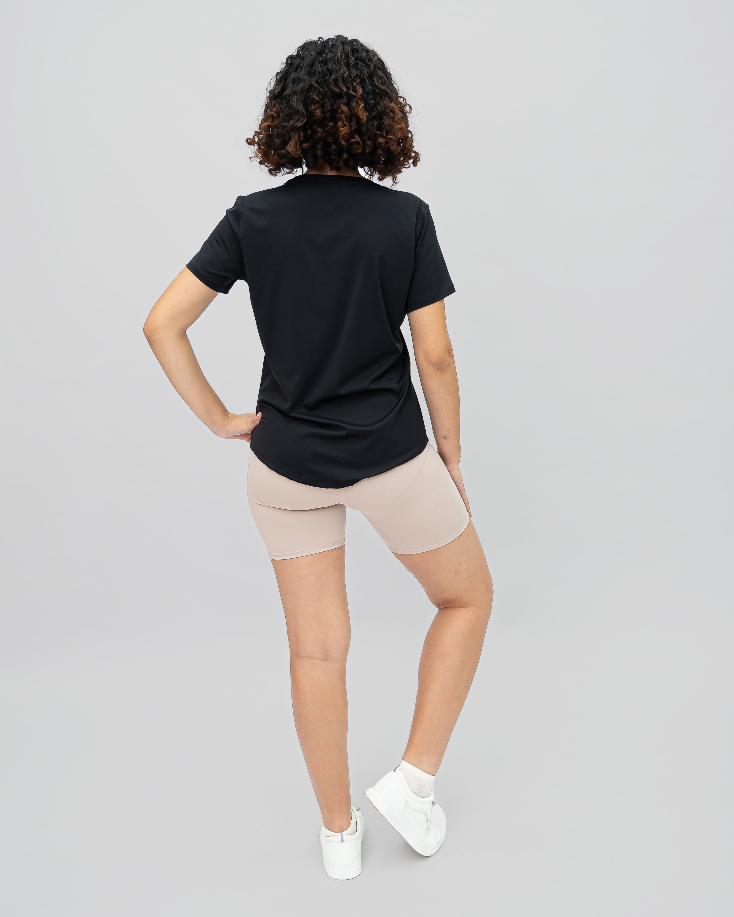 Evolve Women T-shirt - Black