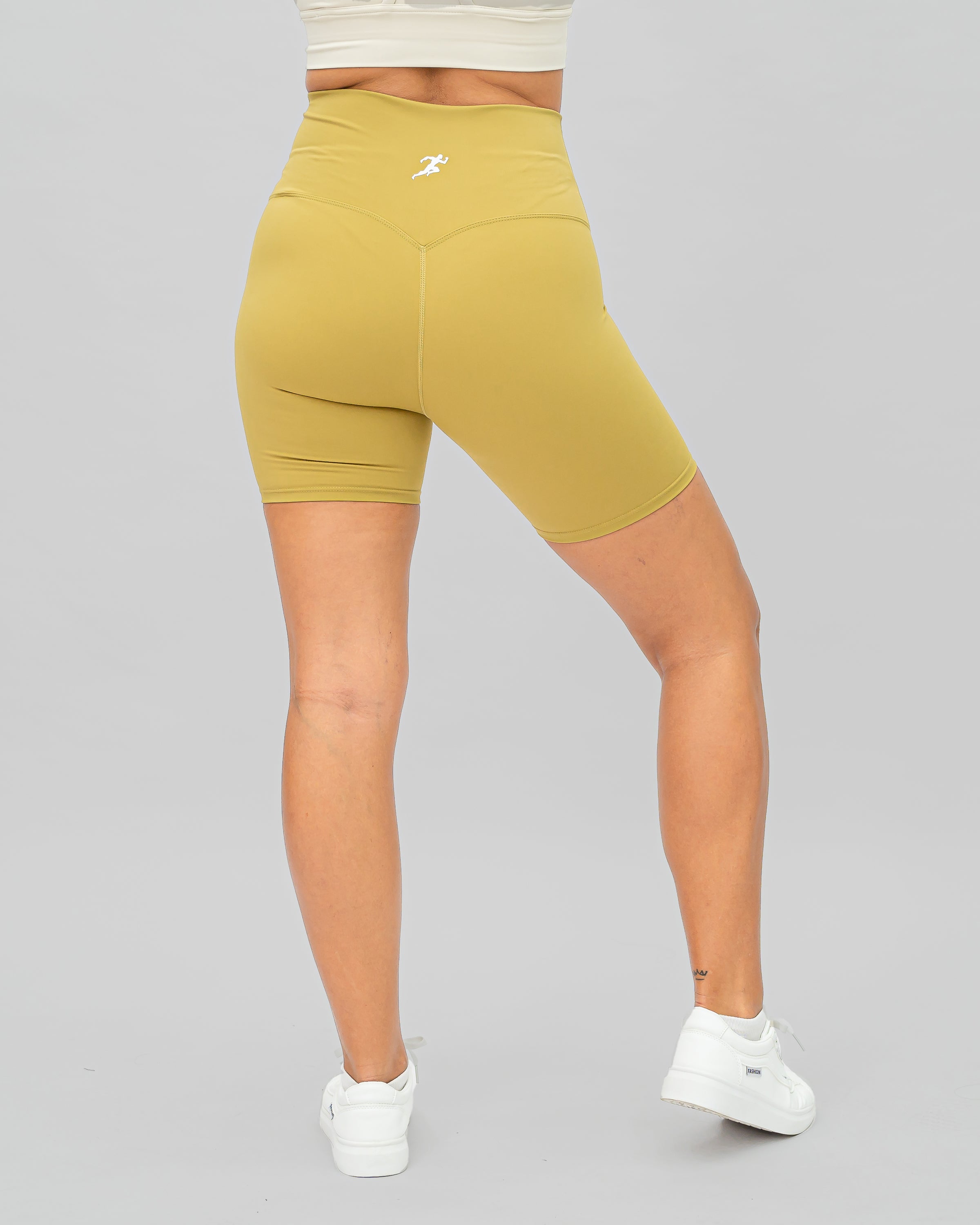 Nova Shorts - Yellow leaves